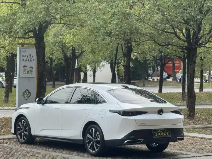 Changan Yida 2023 Model 1.5T GDI Automatic Pilot Model