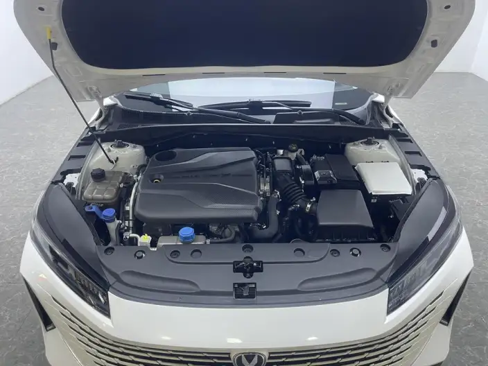 Changan Yida 2023 Model 1.5T GDI Automatic Pilot Model – фото 10