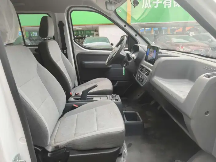Wuling Yangguang 2024 Model 300km Comfort Model Passenger car Edition 60kW – фото 10