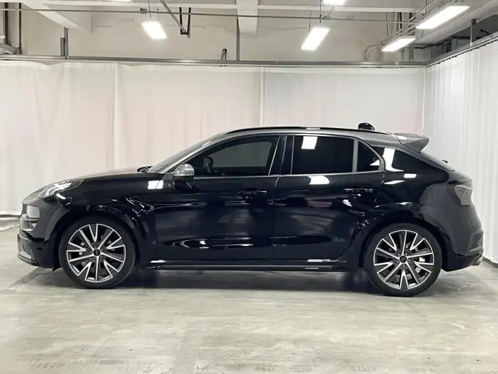 Lynk & Co 02 Hatchback 2022 Model 2.0TD Hatchback Pro