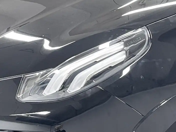 Lynk & Co 02 Hatchback 2022 Model 2.0TD Hatchback Pro – фото 9
