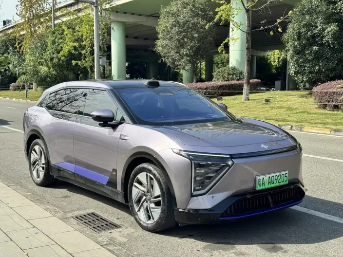 HiPhi HiPhi Y 2023 Model 560km Pioneer Edition – фото 3