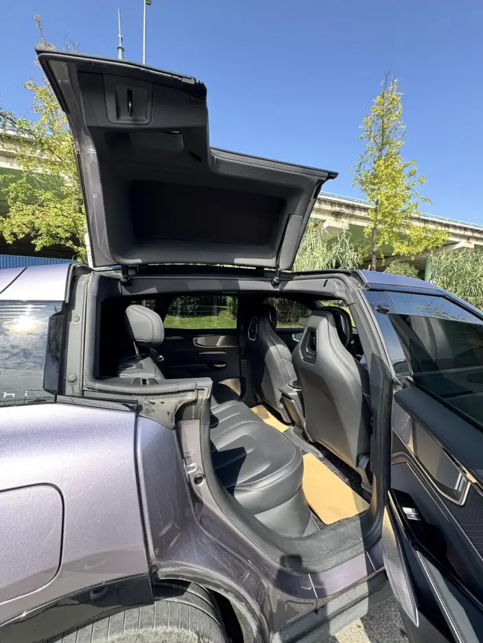 HiPhi HiPhi Y 2023 Model 560km Pioneer Edition – фото 9
