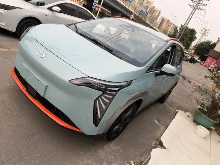 AION Y 2023 Model AION Y Younger
