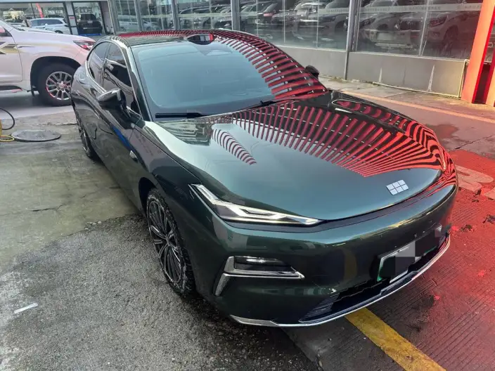 Geely Galaxy E8 PHEV 2025 Model 130km EM-P Galaxy Edition