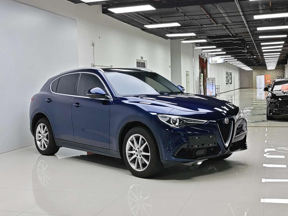 Alfa Romeo Stelvio 2017 2.0T 280HP Luxury