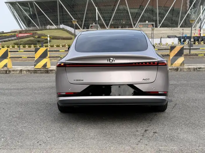 Changan Qiyuan A07 2025 Model Blue whale EV 525 Luxury Model – фото 5