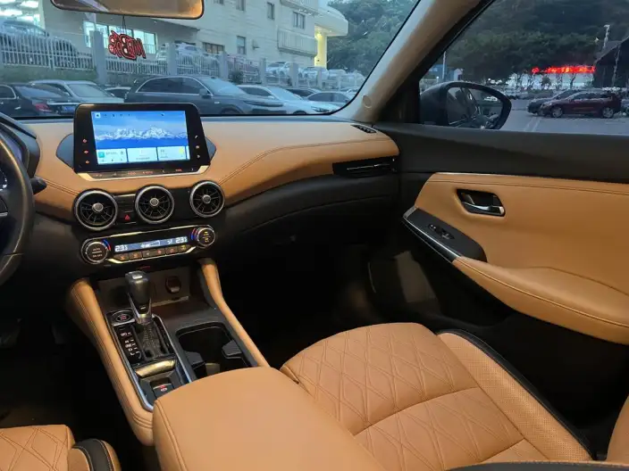Nissan Sylphy 2022 Model 1.6L TOP CVT Luxury Edition – фото 10