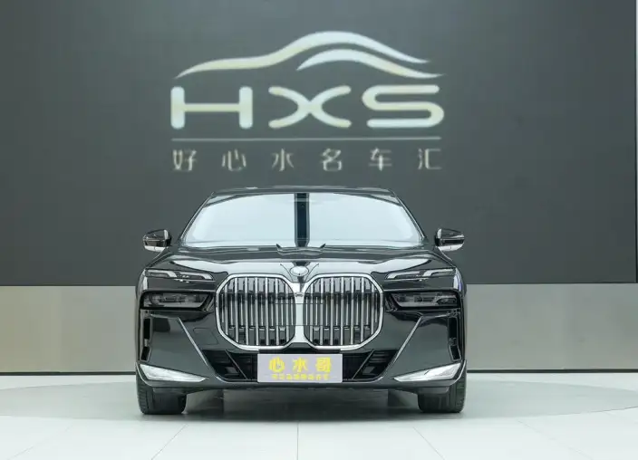 BMW 7 Series 2023 Model 735Li M Sports Set – фото 2
