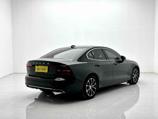 Volvo S60 2020 T4 Intelligent Refined Luxury – фото 4