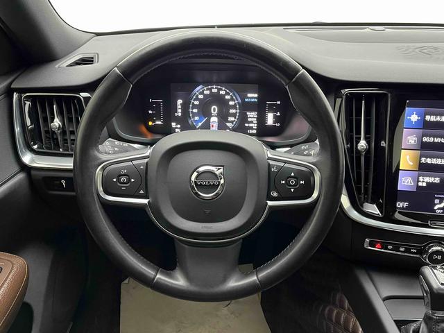 Volvo S60 2020 T4 Intelligent Refined Luxury – фото 16