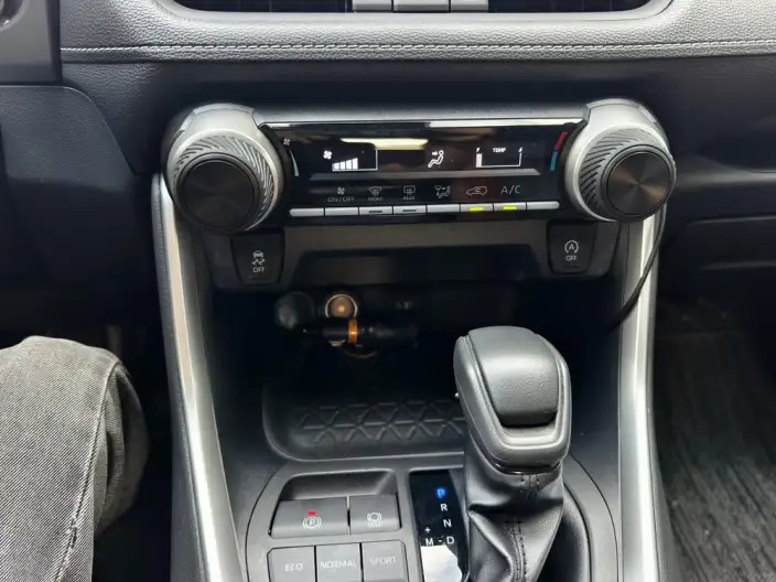 Toyota RAV4 2023 Model 2.0L CVT 2WD Urban Edition – фото 9