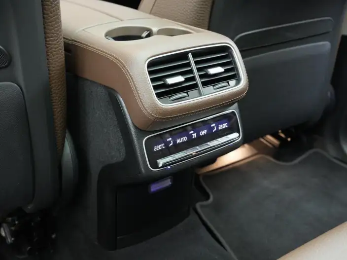 Mercedes-Benz GLS 2024 Model GLS 450 4MATIC Luxury Model – фото 7