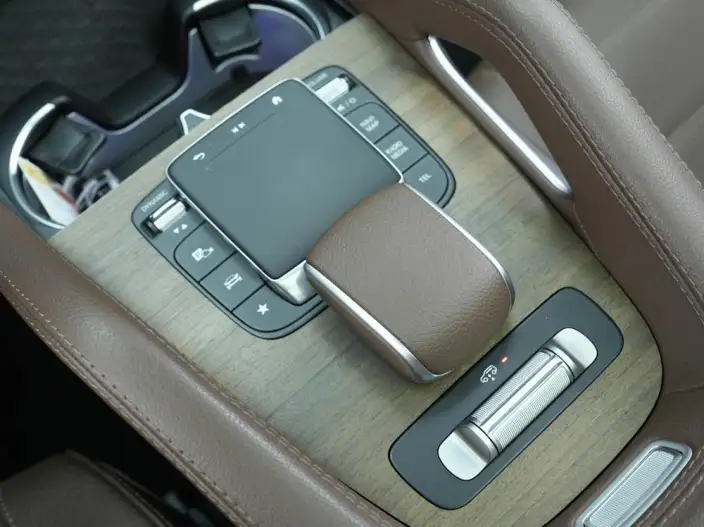 Mercedes-Benz GLS 2024 Model GLS 450 4MATIC Luxury Model – фото 8