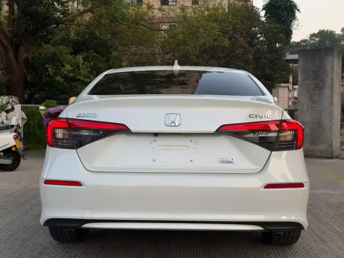 Honda Civic 2022 Model 240TURBO CVT Dynamic Edition – фото 5