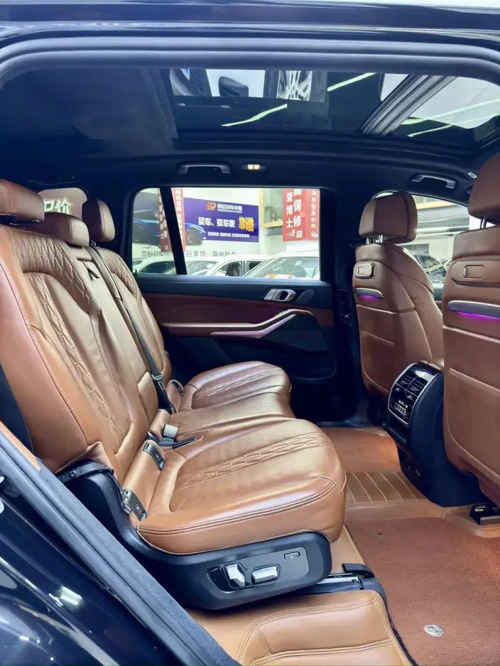 BMW X7 2023 Model xDrive40i Exclusive Model M Sports Set – фото 7