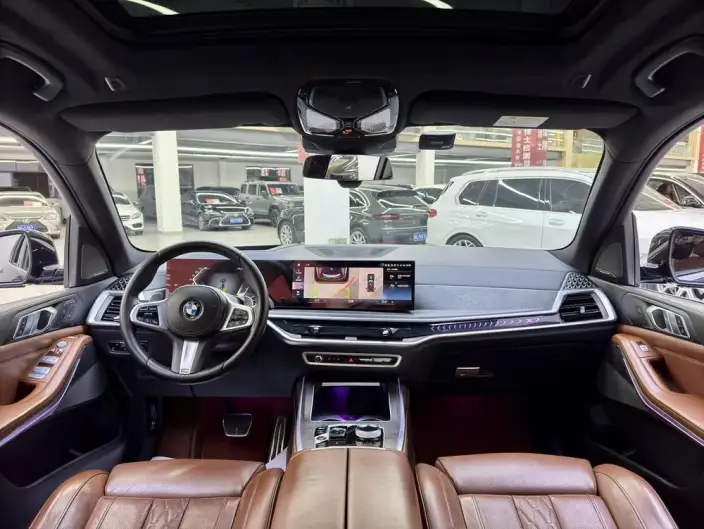 BMW X7 2023 Model xDrive40i Exclusive Model M Sports Set – фото 8