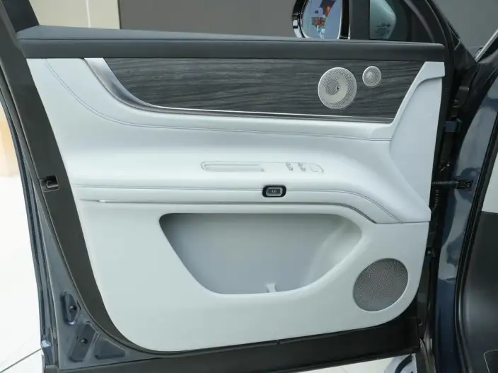 Aito M9 2024 Model Extended Range Ultra VI seat Edition – фото 8