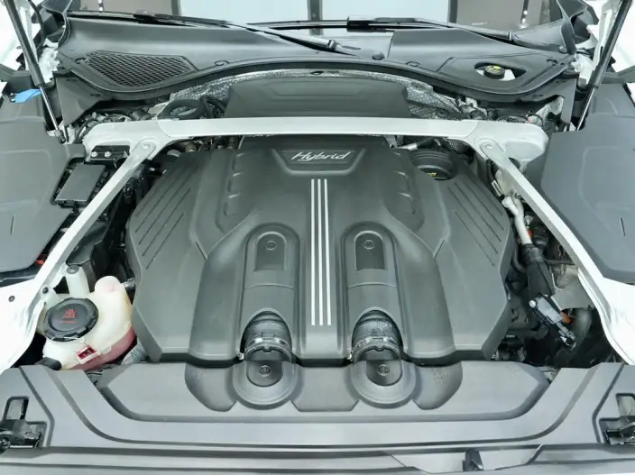 Bentley Flying Spur 2022 Model Hybrid – фото 6