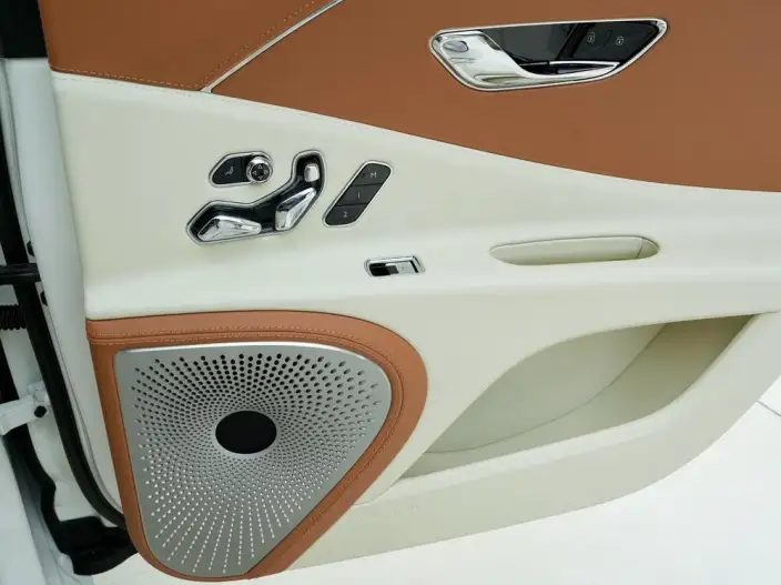 Bentley Flying Spur 2022 Model Hybrid – фото 10
