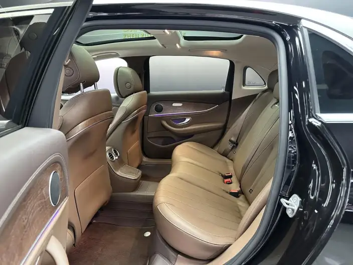 Mercedes-Benz E-Class 2023 Model E 300 L Fashion Model sedan – фото 7