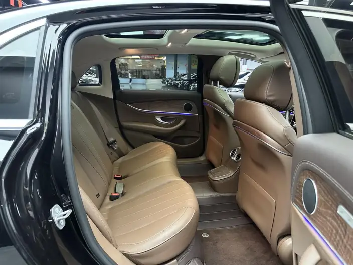 Mercedes-Benz E-Class 2023 Model E 300 L Fashion Model sedan – фото 8