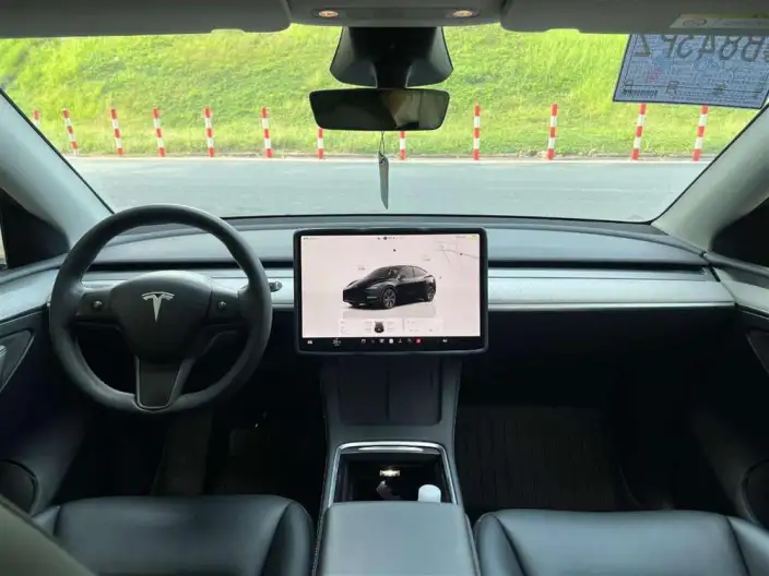 Model Y 2024 Model Rear-wheel drive version – фото 9