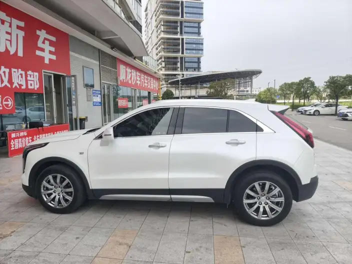 Cadillac XT4 2022 Model 28T 2WD Luxury Model