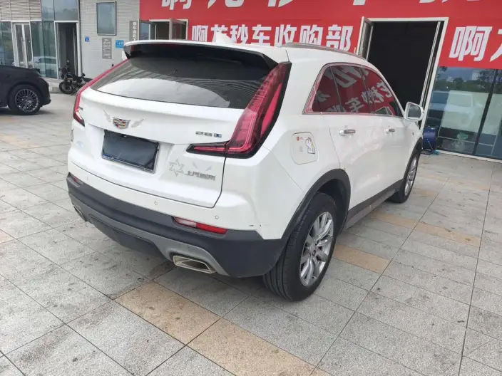 Cadillac XT4 2022 Model 28T 2WD Luxury Model – фото 5