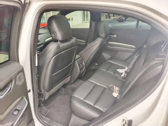 Cadillac XT4 2022 Model 28T 2WD Luxury Model – фото 9