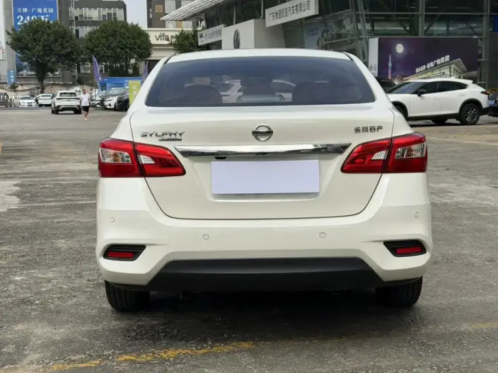 Nissan Sylphy 2022 Model Facelift Classic 1.6 XL CVT Deluxe Edition – фото 5