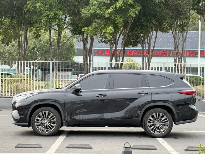 Toyota Highlander 2026 Model Hybrid 2.5L 4WD Supreme Edition 7 seat – фото 4