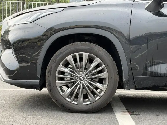 Toyota Highlander 2026 Model Hybrid 2.5L 4WD Supreme Edition 7 seat – фото 8