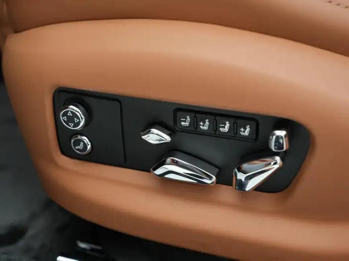 Continental Flying Spur 2022 Model 4.0T V8 Standard Edition – фото 9