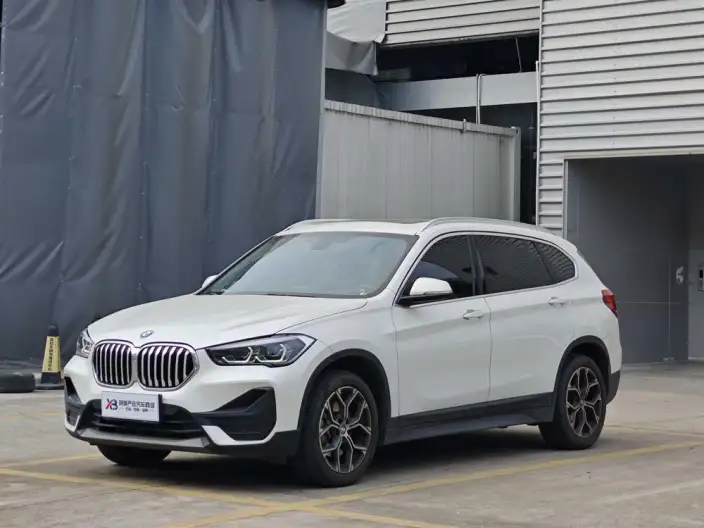 BMW X1 2022 Model sDrive25Li Leading Model – фото 1