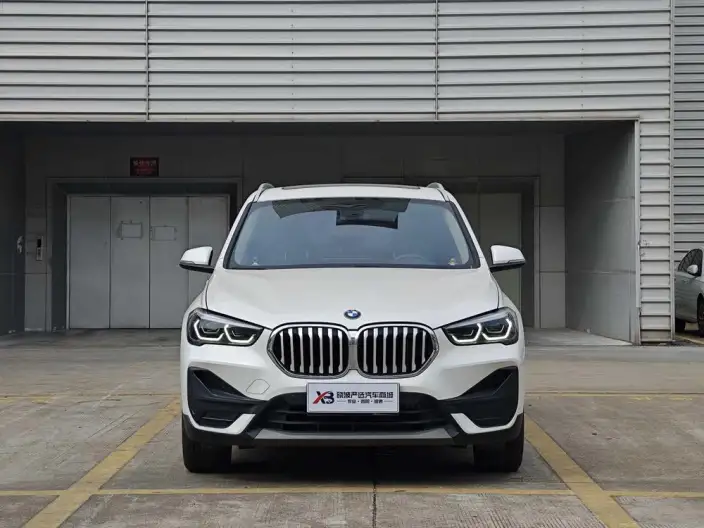 BMW X1 2022 Model sDrive25Li Leading Model – фото 2