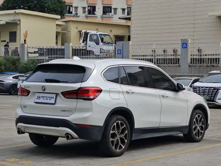 BMW X1 2022 Model sDrive25Li Leading Model – фото 7