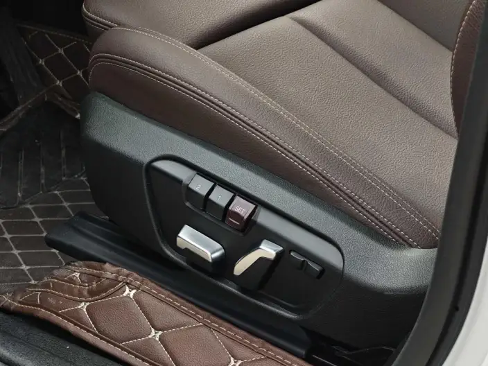 BMW X1 2022 Model sDrive25Li Leading Model – фото 9