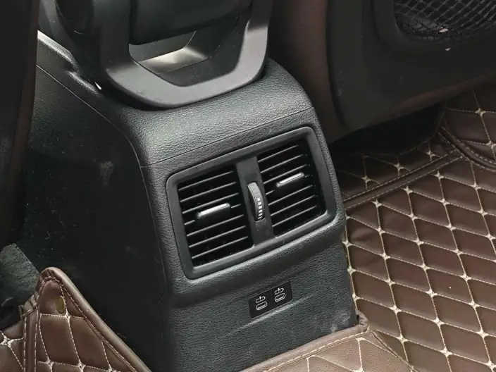 BMW X1 2022 Model sDrive25Li Leading Model – фото 10