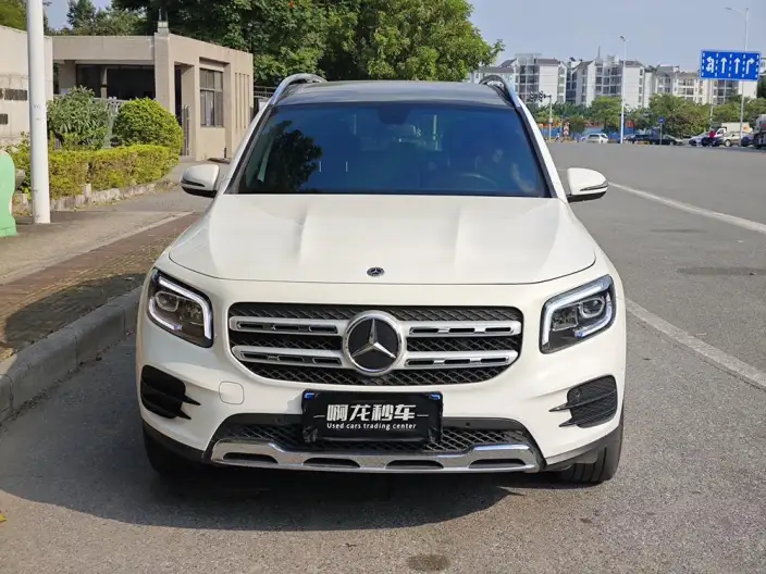 Mercedes-Benz GLB 2023 Model GLB 220 Fashion Model – фото 2