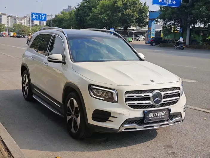Mercedes-Benz GLB 2023 Model GLB 220 Fashion Model – фото 3