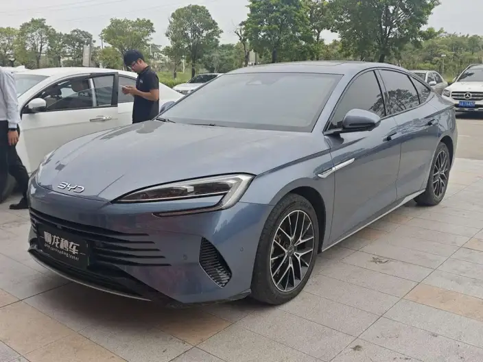 BYD Seal DM 2023 Model DM-i 1.5T 121KM Flagship Model – фото 1