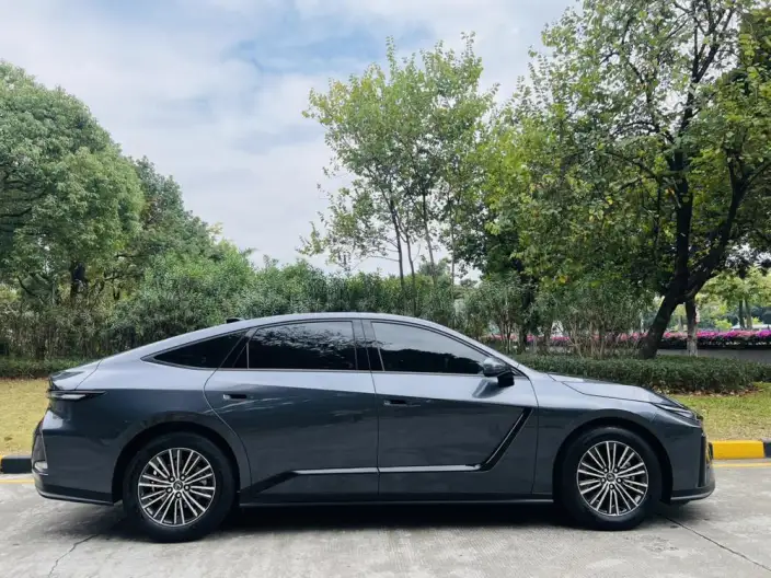 Lexus ES 2026 Model 300h – фото 7