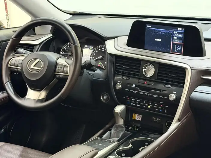 Lexus RX 2020 Model Facelift 300 2WD Comfort Edition – фото 8