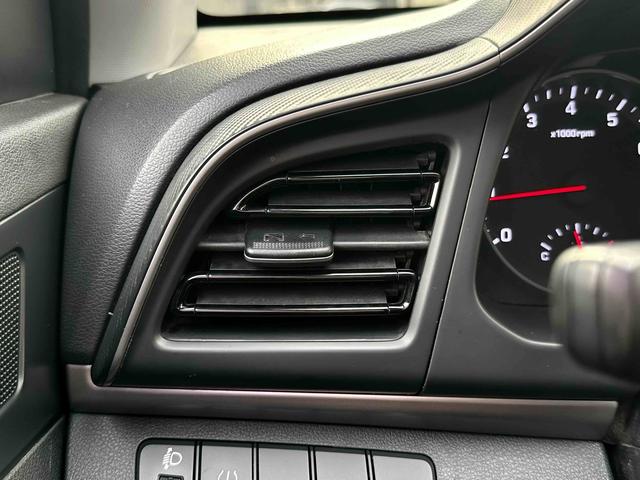 Hyundai Elantra Модель 2019 года 1.5L CVT Smart Hyun · Elite – фото 12