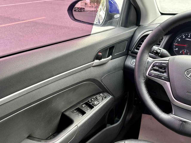 Hyundai Elantra Модель 2019 года 1.5L CVT Smart Hyun · Elite – фото 17