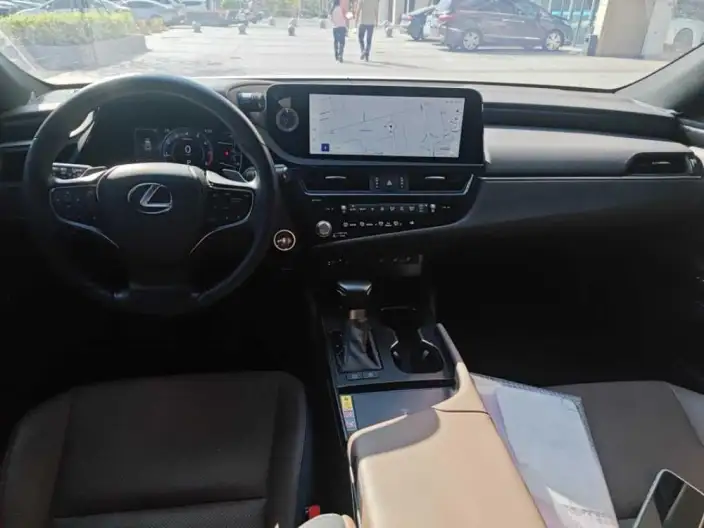 Lexus ES 2024 Model 200 Premium – фото 7