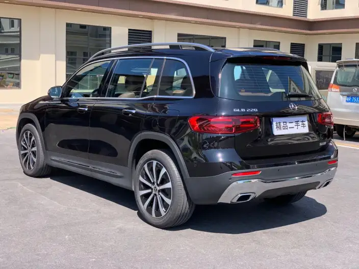 Mercedes-Benz GLB 2025 Model GLB 220 Fashion Model – фото 4
