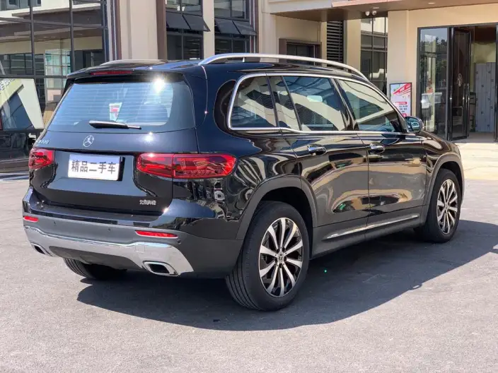 Mercedes-Benz GLB 2025 Model GLB 220 Fashion Model – фото 6