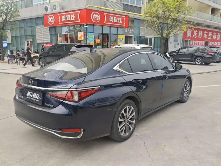 Lexus ES 2021 Model 260 Superior Edition – фото 6